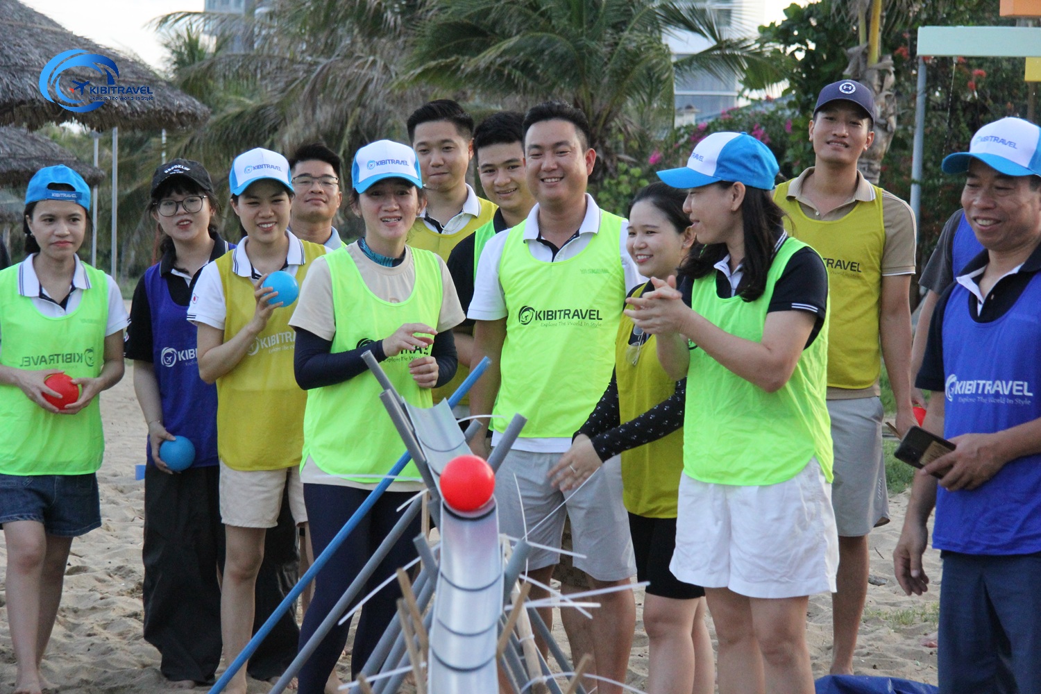 tro-choi-team-building-moi-la-tai-bien-ninh-chu-phan-rang-kibitravel